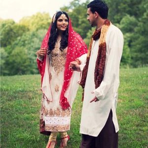 Meet your Posher, Amara